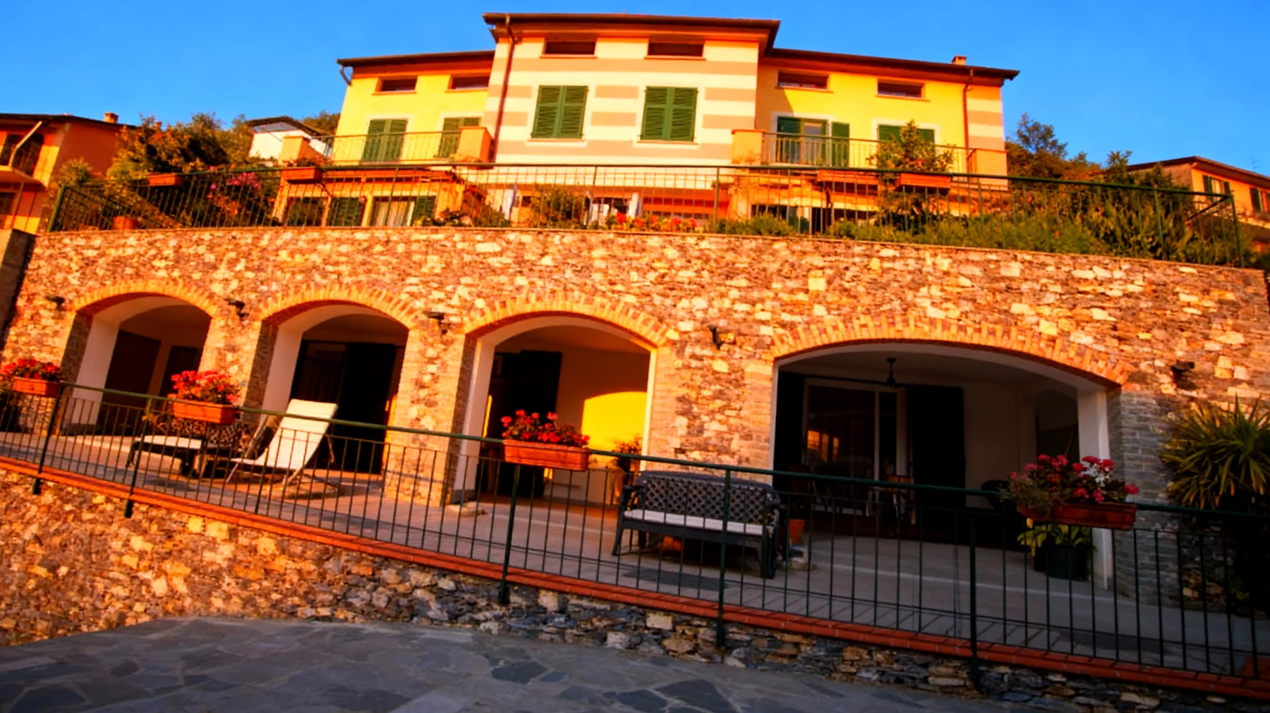 Un posto al sole 2025-12-27T22:40:25.760Z"