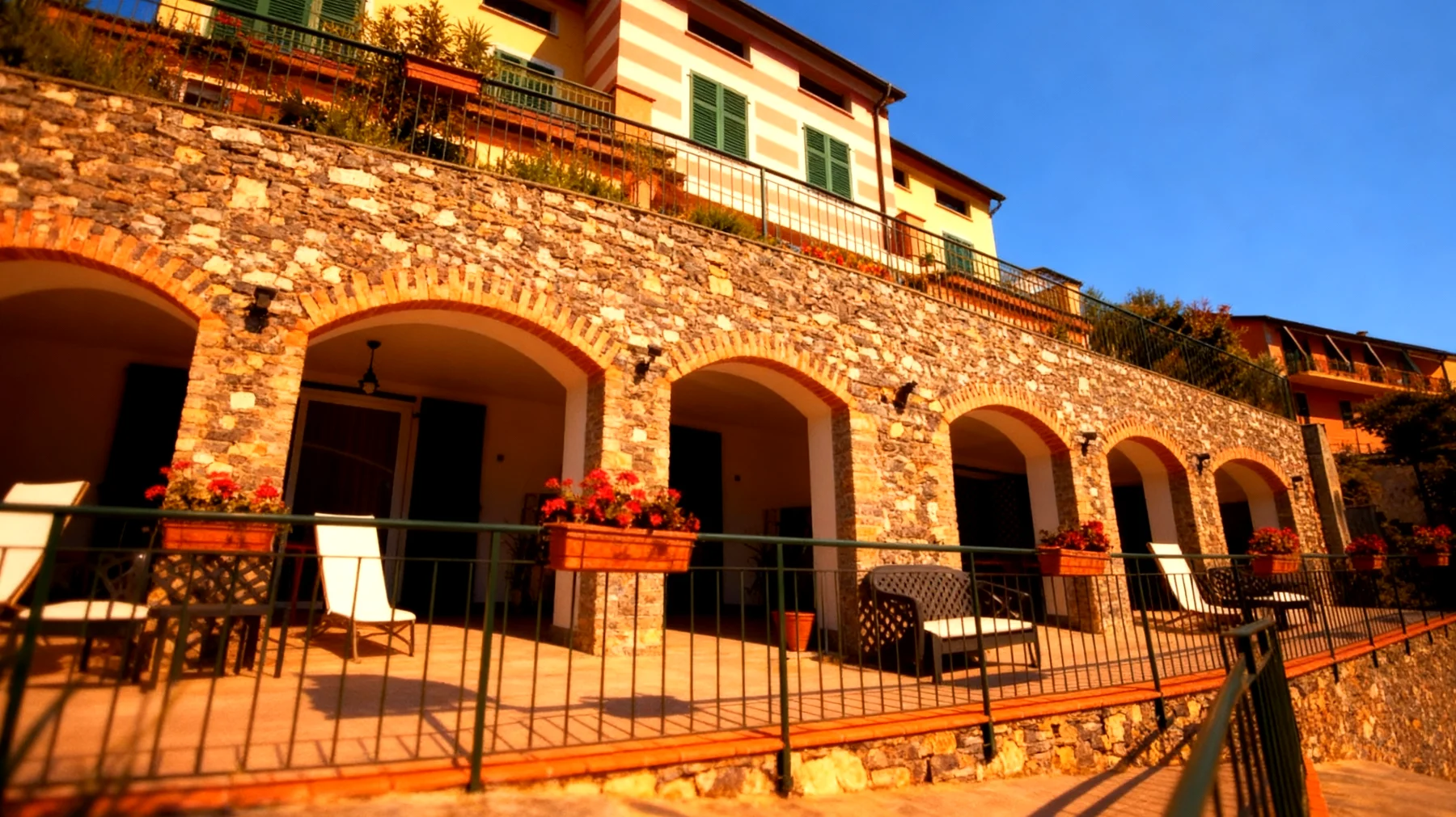 Un posto al sole 2025-12-28T22:52:38.399Z"