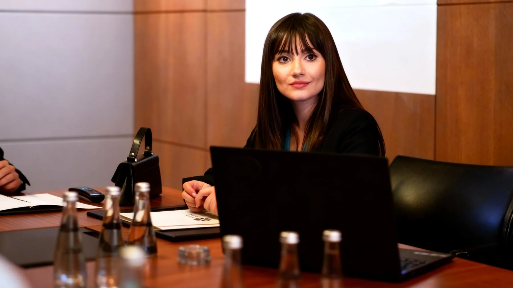 Forbidden Fruit2026-01-03T22:56:06.444Z"